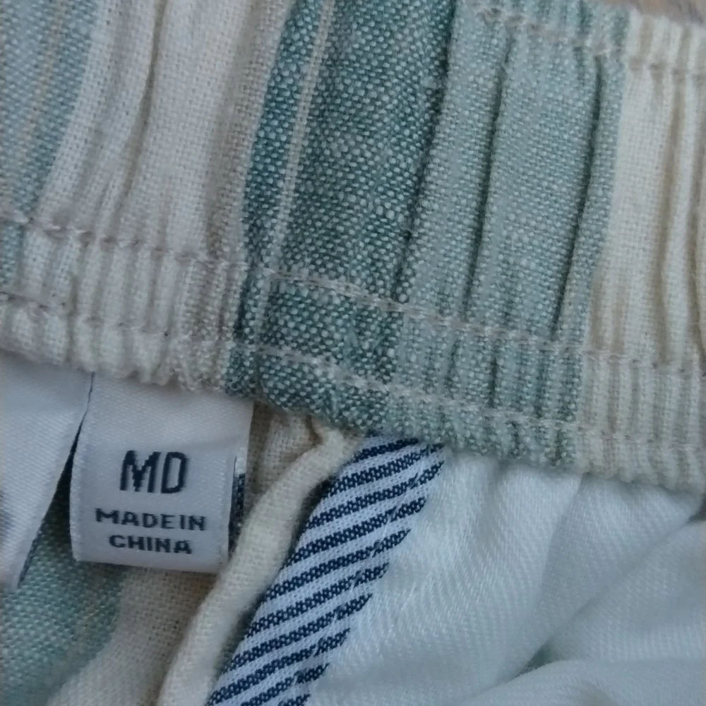 NWT Women's Urban Outfitters Katin Shorts size Medium - Picture 5 of 8